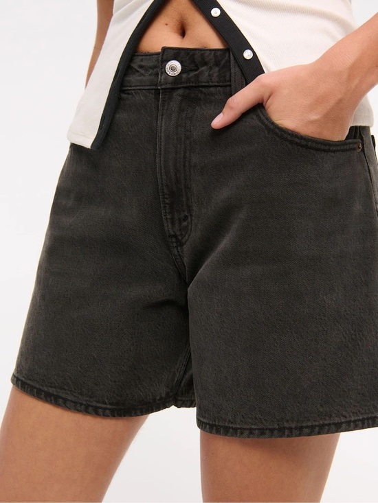 Abercrombie & Fitch Pants - Abercrombie & Fitch Black Washed Curve Love High Rise Dad Short - Size 31
